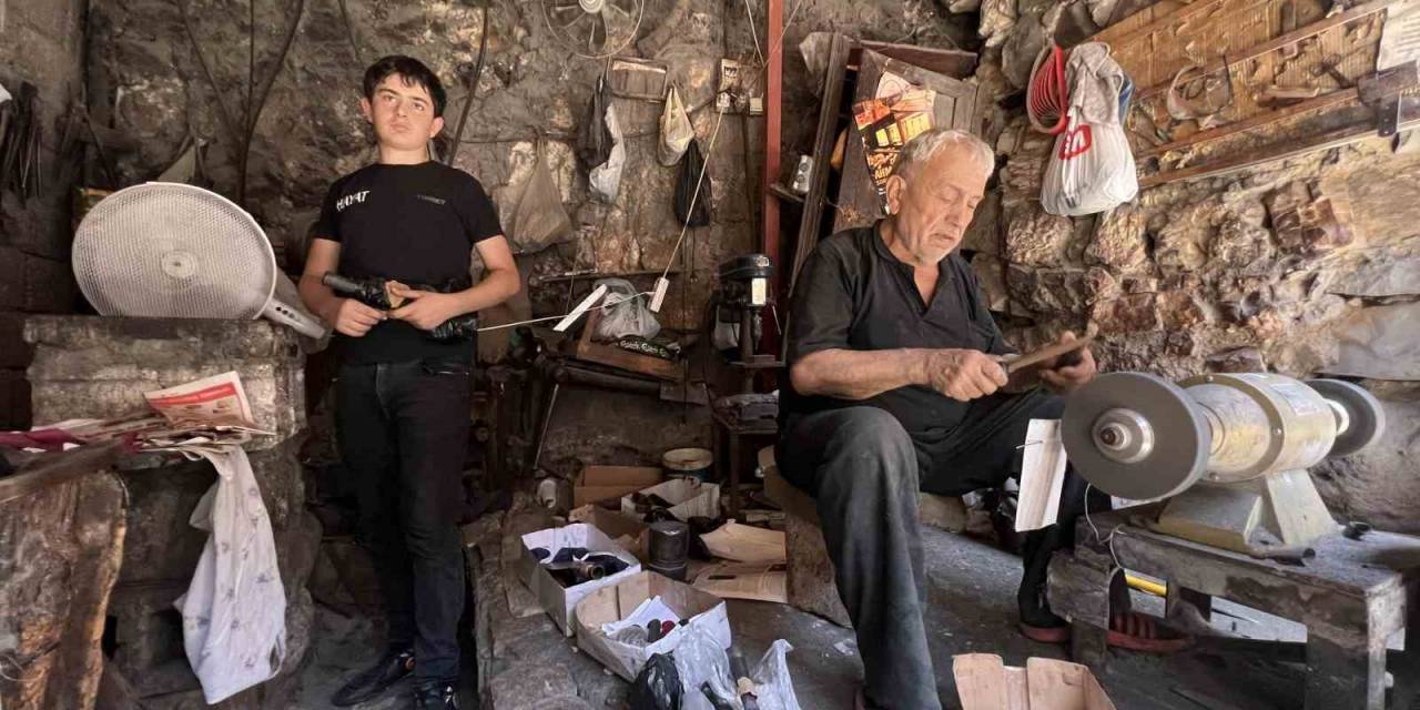 Bıçakçılarda Kurban Bayramı Mesaisi