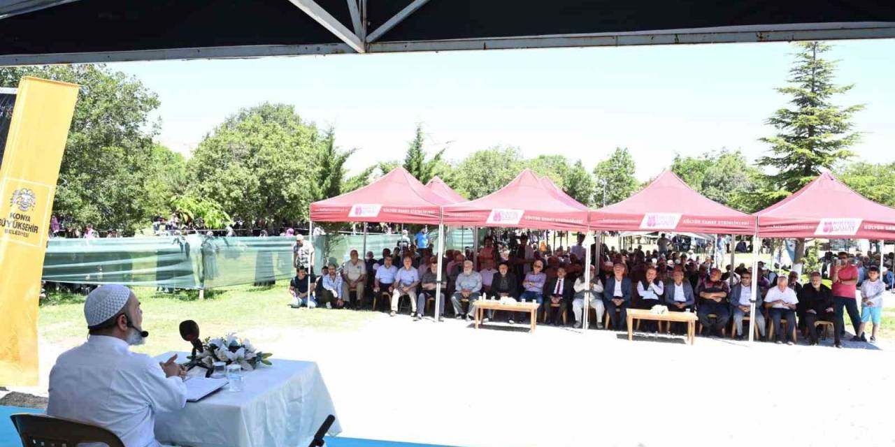 Konya’nın Manevi Önderlerinden Ladikli Ahmet Hüdai Anıldı