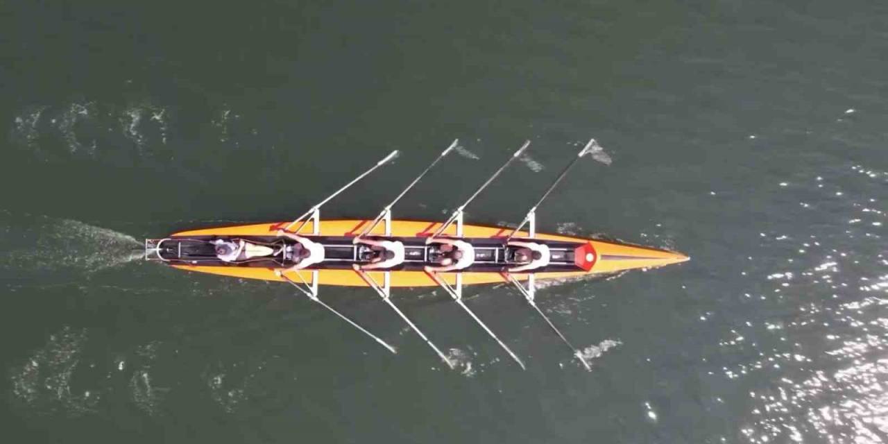 İzmit Körfezi’nde Deniz Küreği Yarışları Sona Erdi