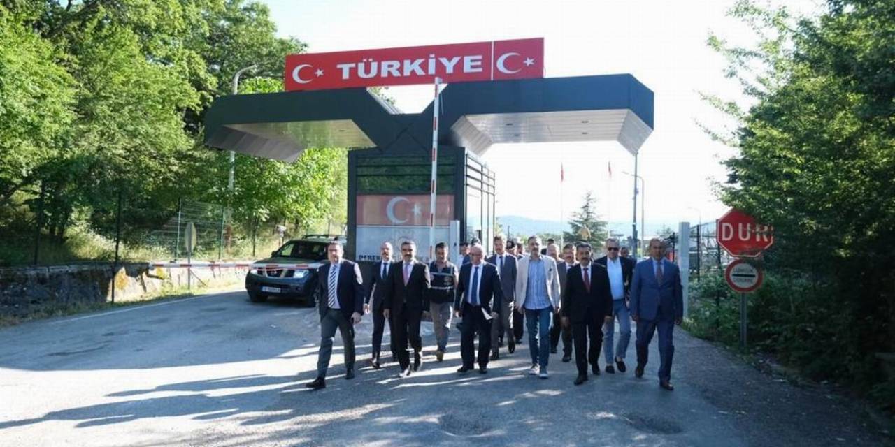 Ticaret Bakan Yardımcısı Uçarmak, Dereköy Gümrük Kapısı’nı İnceledi