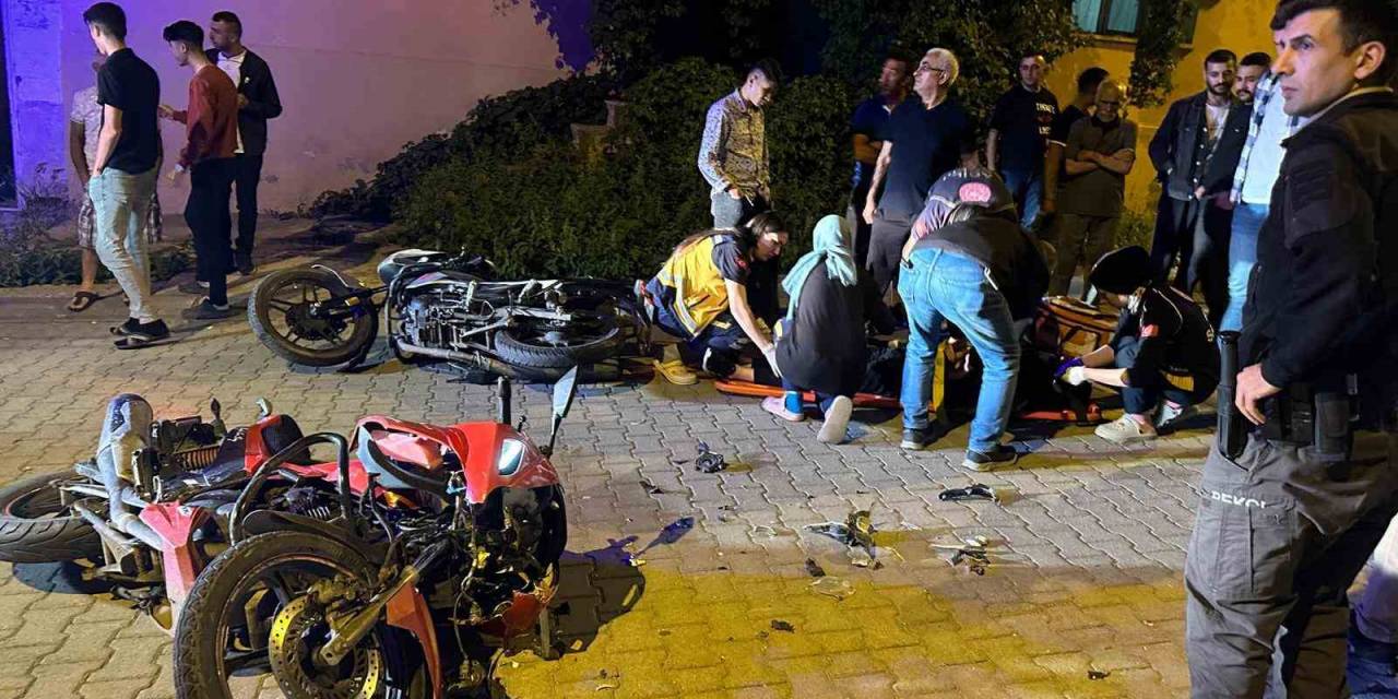 Kağızman’da 2 Motosiklet Kafa Kafaya Çarpıştı: 2 Ağır Yaralı