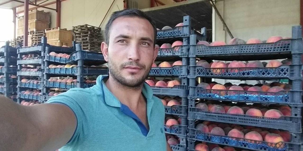 Karısına Mesaj Attığı Kişi Ve Tanıdıklarını Tehdit Etmiş