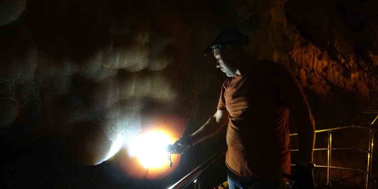 Unesco Kültür Mirası Listesi’ndeki Mağara, Soğan Sarkıtlarıyla Dikkat Çekiyor