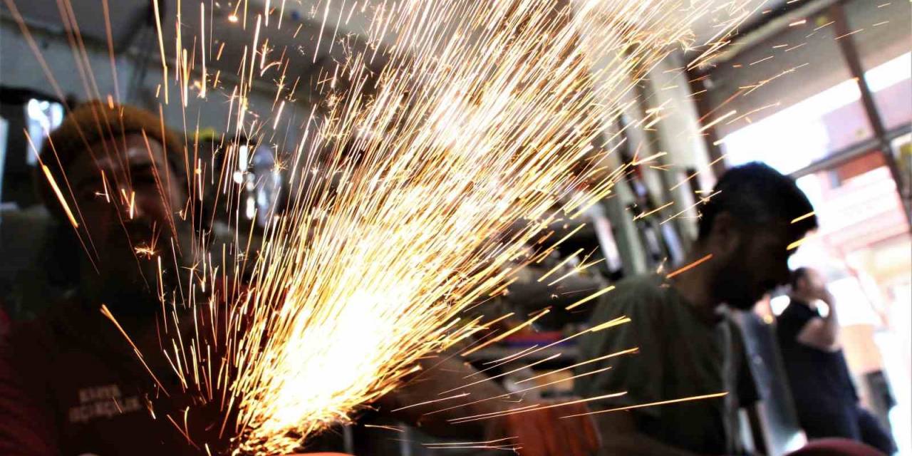 Bıçak Bileme Ustalarının ’kurban Bayramı’ Yoğunluğu