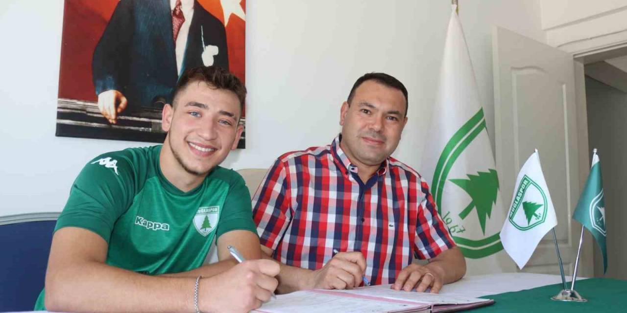 Muğlaspor 19 Yaşındaki Genç Golcü İle Yeniden Anlaşmaya Vardı