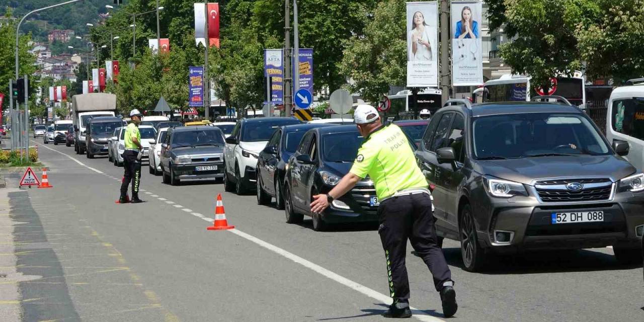 Ordu’da Bayram Tatiline Çıkanlara ‘bu Yolda Sana Çok Güveniyoruz’ Denetimi