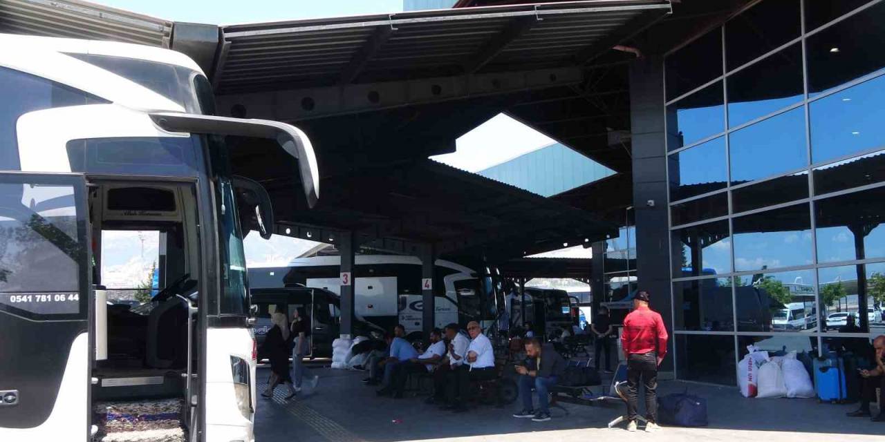 Kahramanmaraş Otogarında Bayram Yoğunluğu