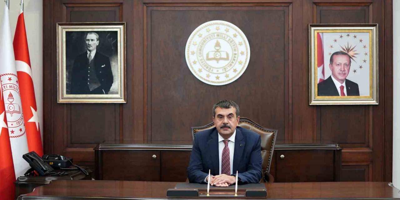 Bakan Tekin Erzurum’a Geliyor