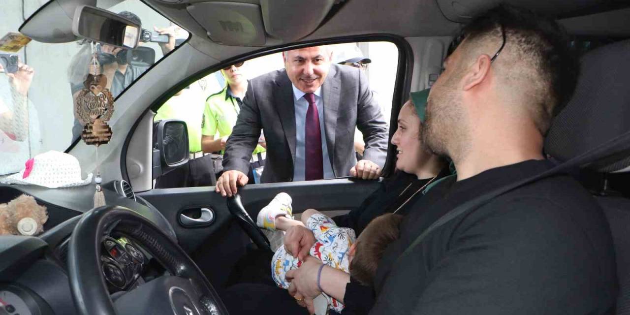 Vali Elban Bayram Denetimine Katıldı, Vatandaşları Uyardı