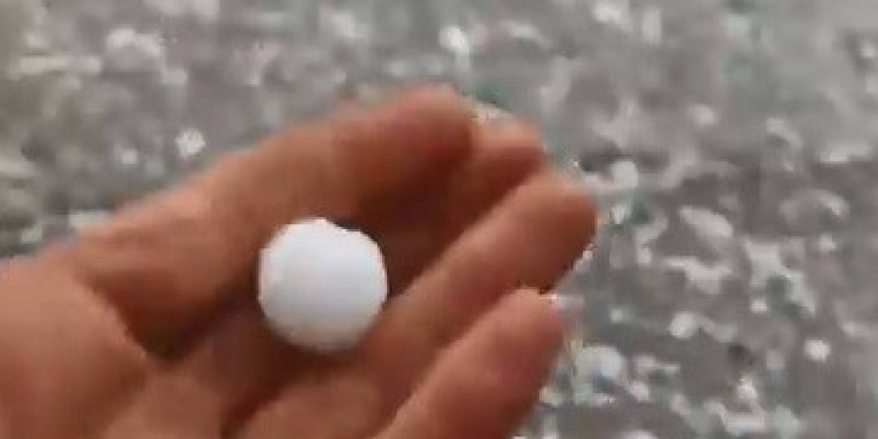 Kars’ı Dolu Vurdu, Tarım Arazileri Zarar Gördü