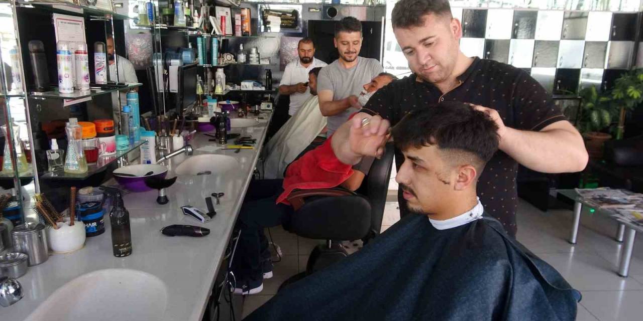 Yozgat’ta Berberlerde Bayram Yoğunluğu Yaşandı