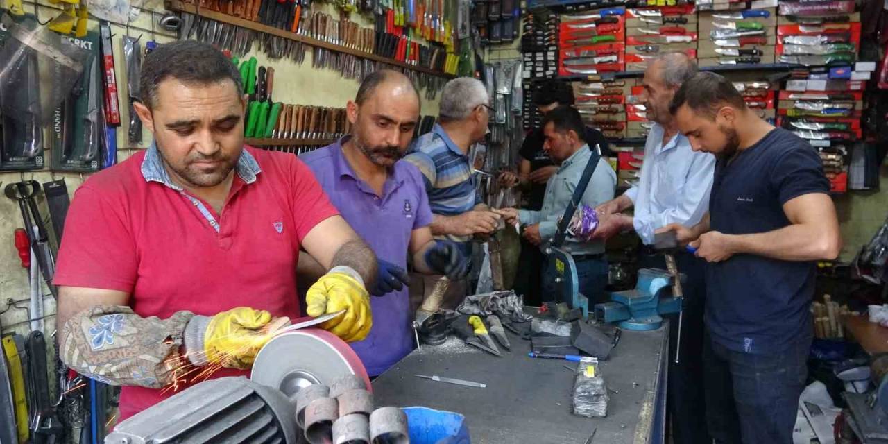 Bıçak Bileme Ustalarının Yorucu Bayram Mesaisi
