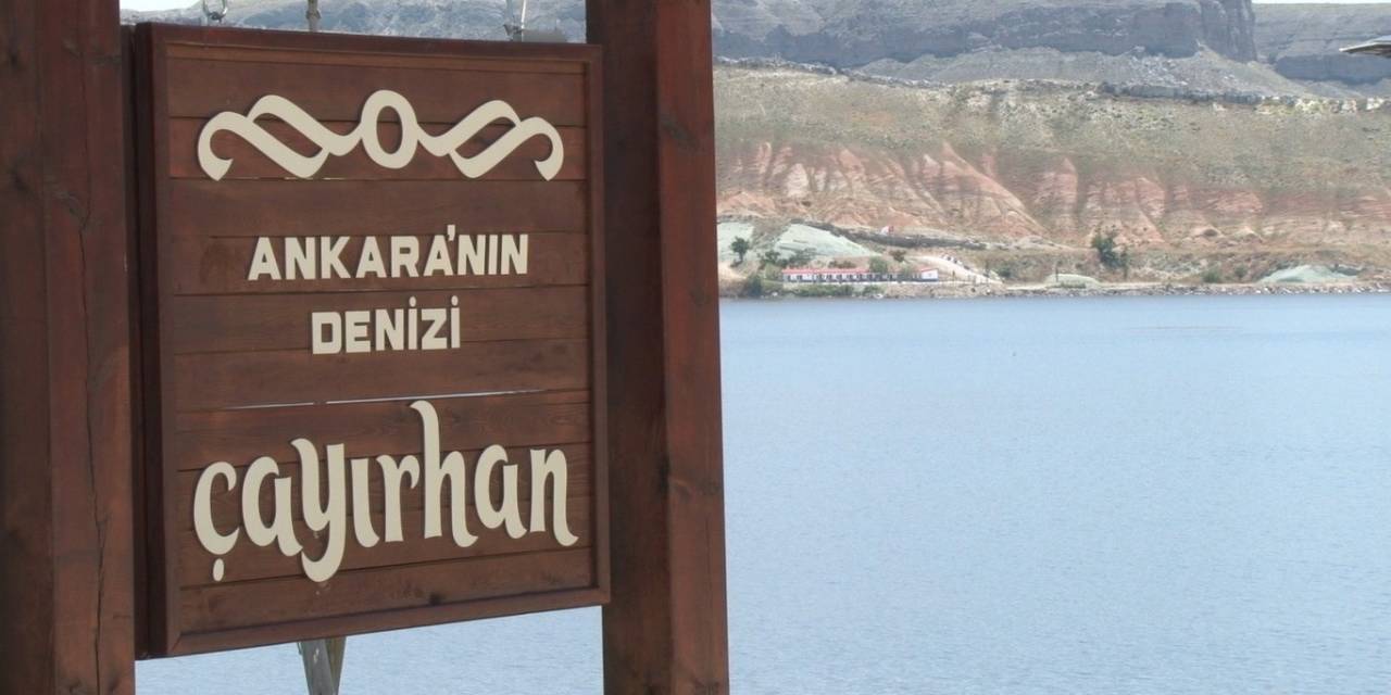 Mavi İle Yeşilin Bir Arada Bulunduğu Ankara’nın Denizi: Çayırhan Gölü