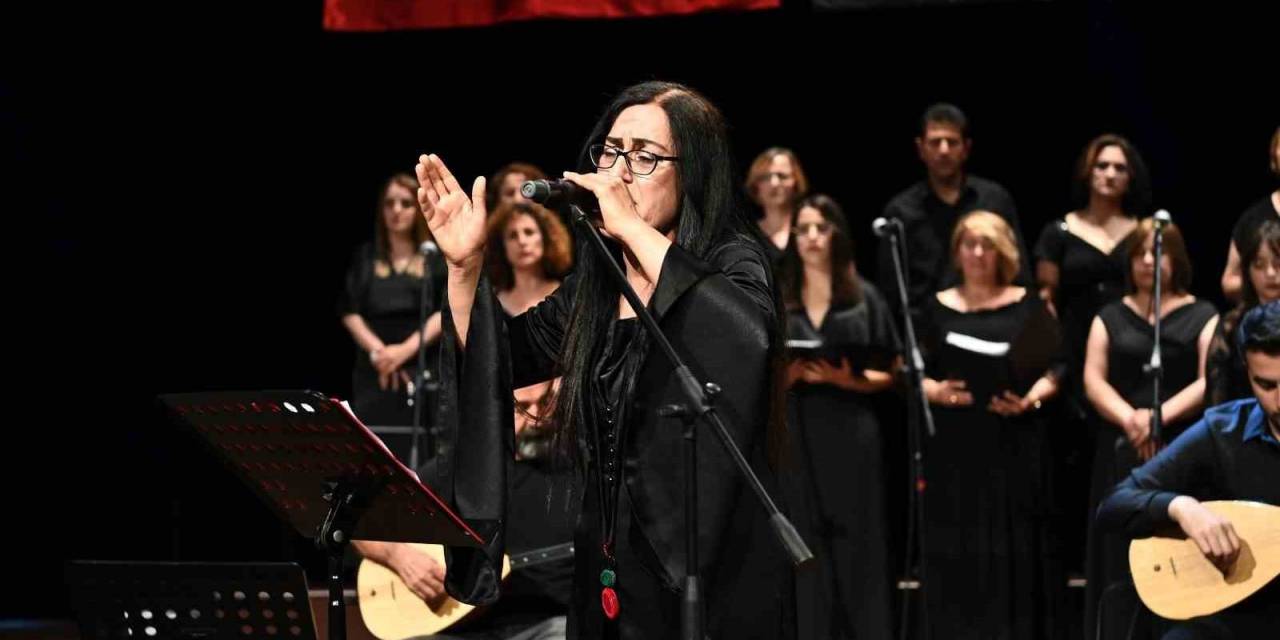 Depremzedeler İçin Söylediler