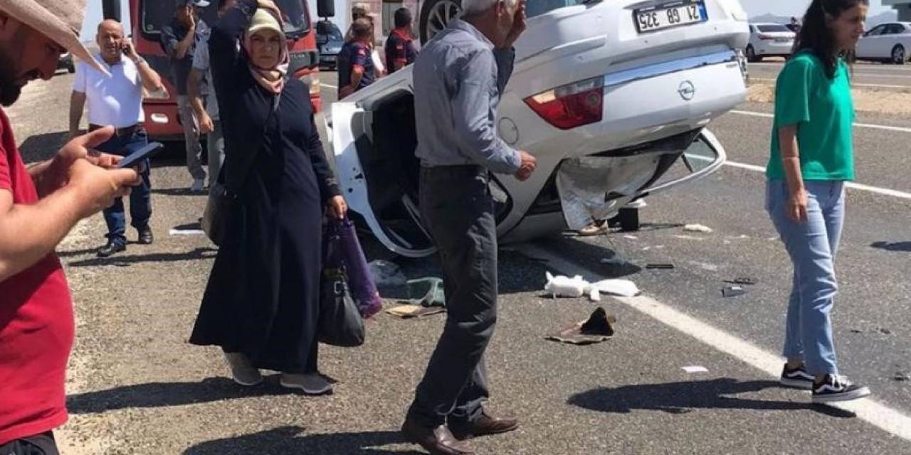 Diyarbakır’da Otomobil Takla Attı: 1 Ölü, 4 Yaralı