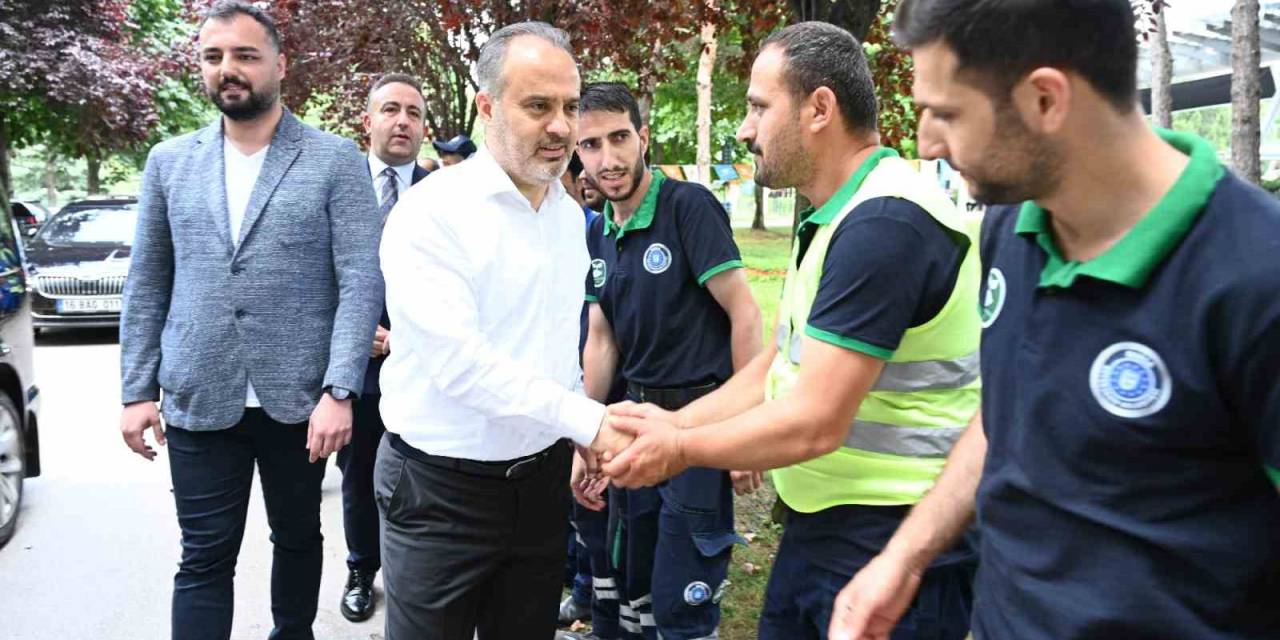 Şehitlikte Bayram Hüznü
