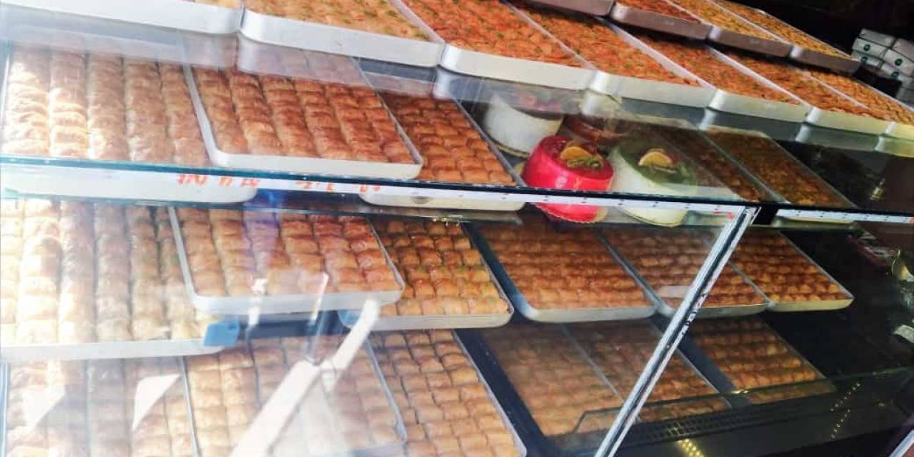 Kars’ta Tatlıcılarda Bayram Yoğunluğu