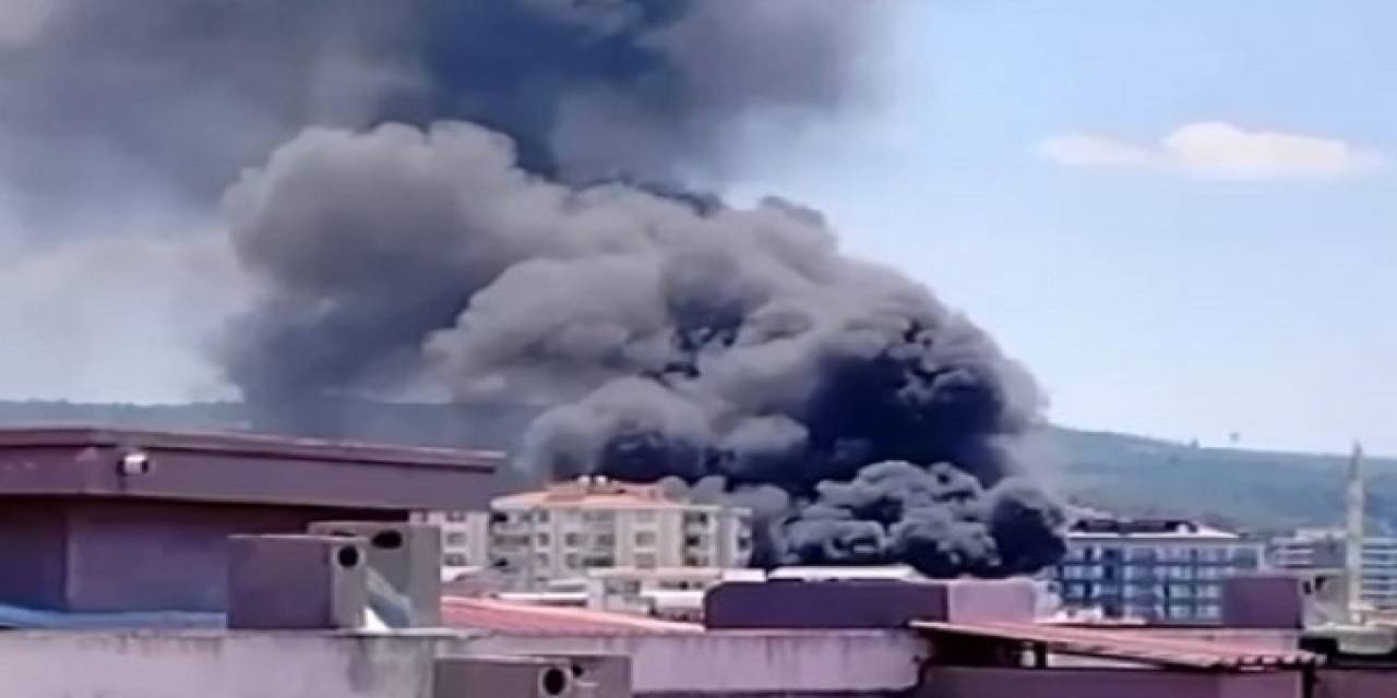 İzmir’de Çocuk Parkında Yangın Paniği