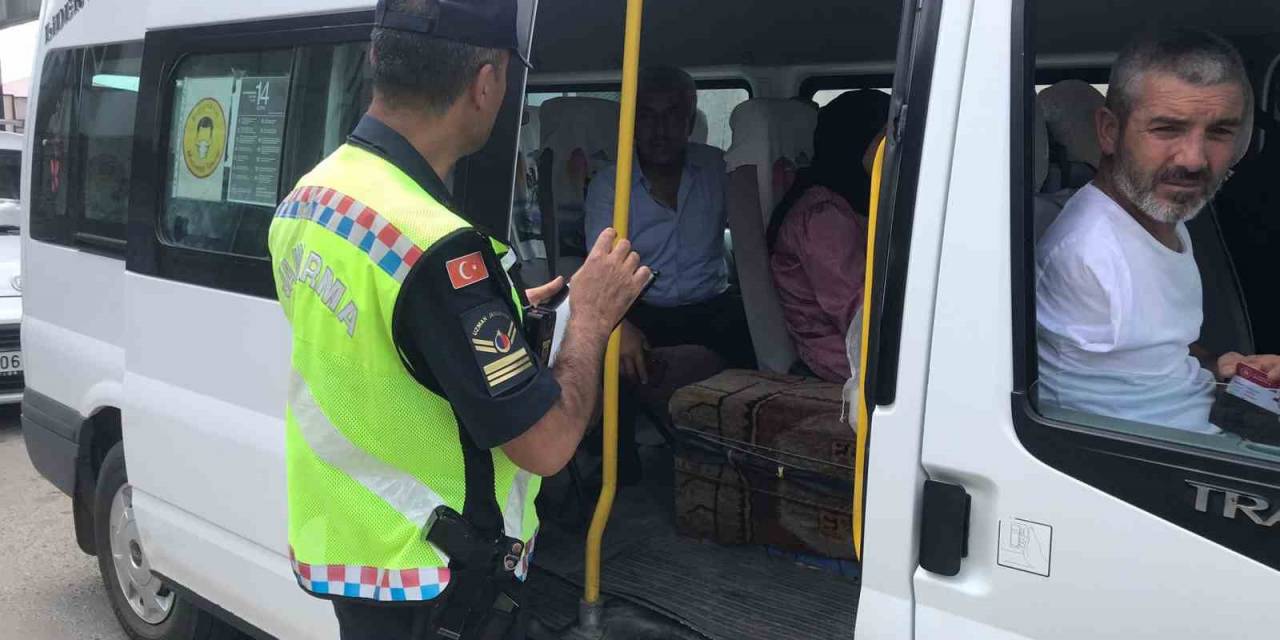 Ağrı’da Jandarmadan Trafik Denetimi