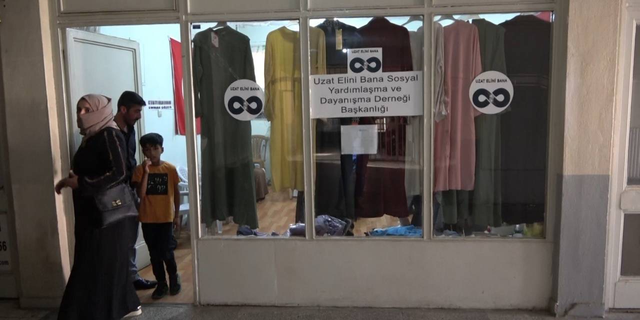 Muş’ta 5 Bin 600 Aileye Ve Depremzedelere Bayram Şekeri İle Bayram Kıyafetleri Dağıtıldı