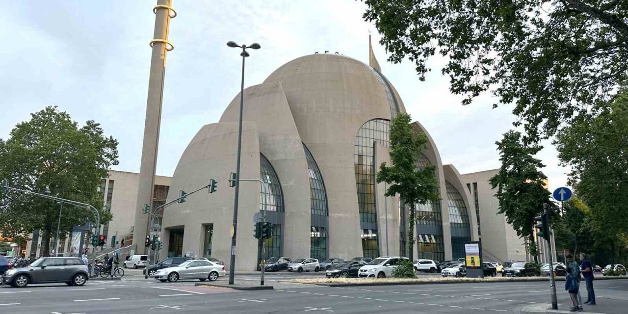 Almanya’da Kurban Bayramı Namazı Kılındı