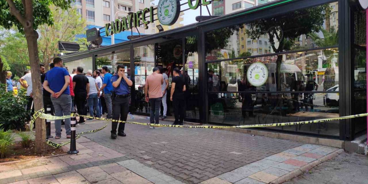 Bayram Sabahı Tatlıcıda ’platonik Aşk’ Cinayeti