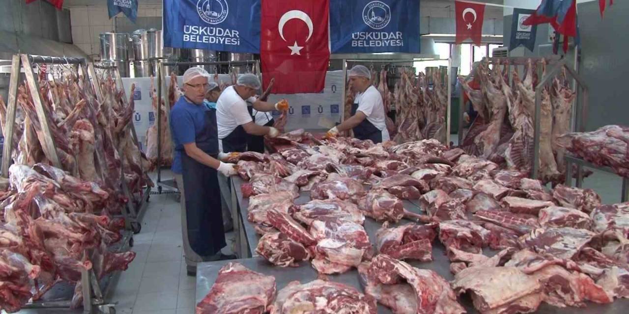 Üsküdar’da 10 Bin Aileye Kurban Eti Dağıtımı Başladı