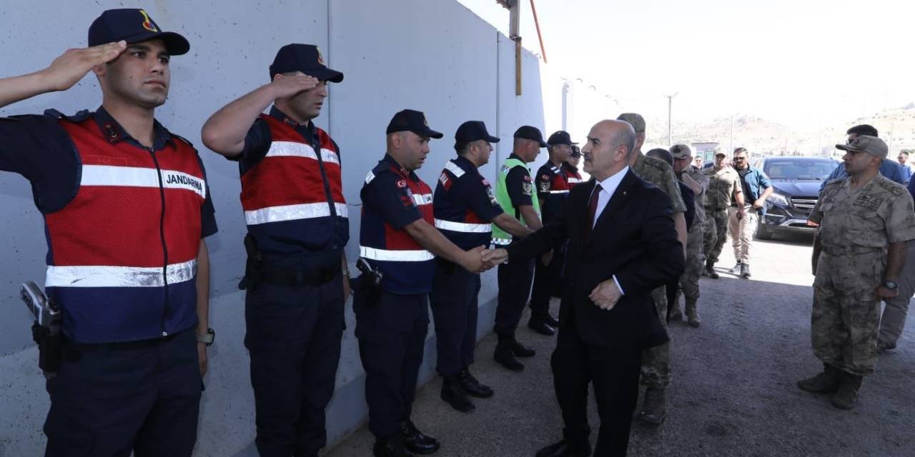 Mardin Valisi Demirtaş, Güvenlik Güçleri Ve Şehit Aileleri İle Bayramlaştı