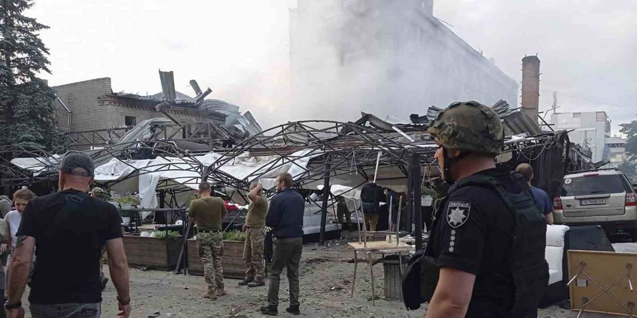 Rusya’nın Ukrayna’daki Restoran Saldırısında Ölü Sayısı 9 Oldu