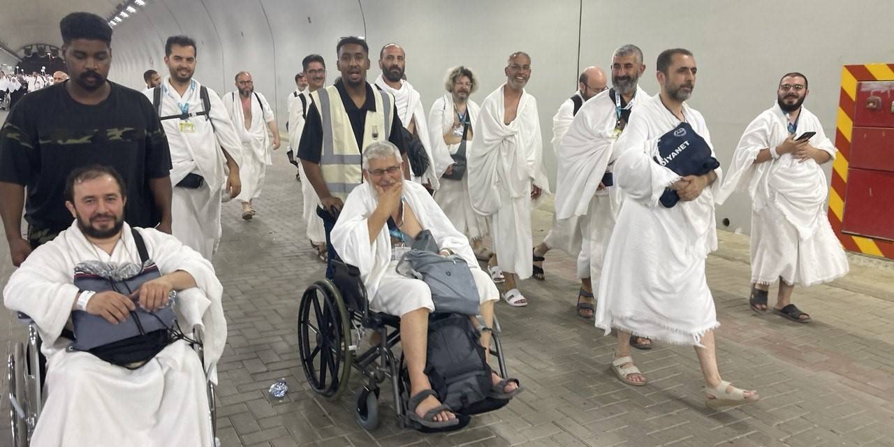 Milyonlar Hacı Oldu