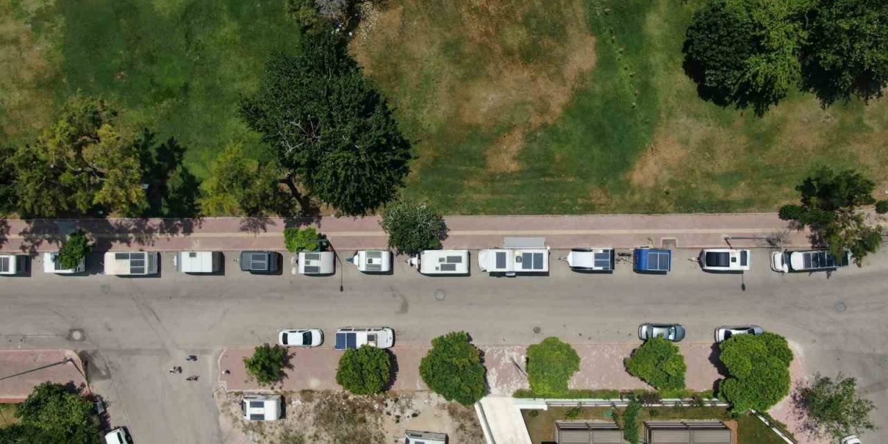 4 Kişilik Ailede 100 Bin Liraya Kadar Çıkan 5 Yıldızlı Otel Fiyatları, Yerli Tatilcileri Karavanlara Yöneltti