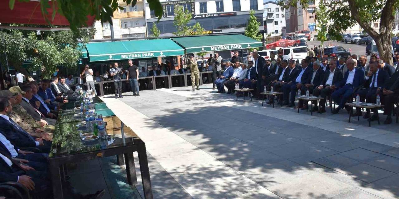 Şırnak Valisi Bilgin, Vatandaşlarla Bayramlaştı