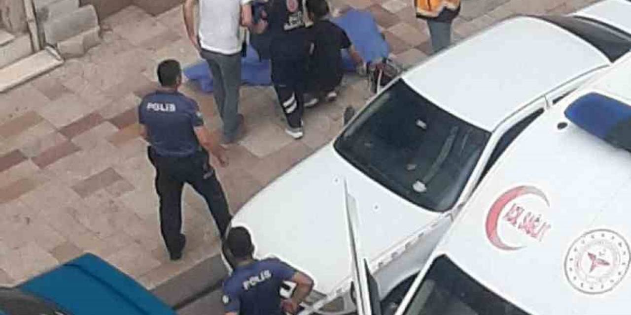 6. Kattan Atlayan Kadın Hayatını Kaybetti