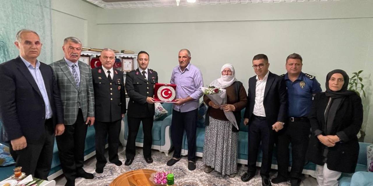 Kağızman’da Protokol Bayramlaştı
