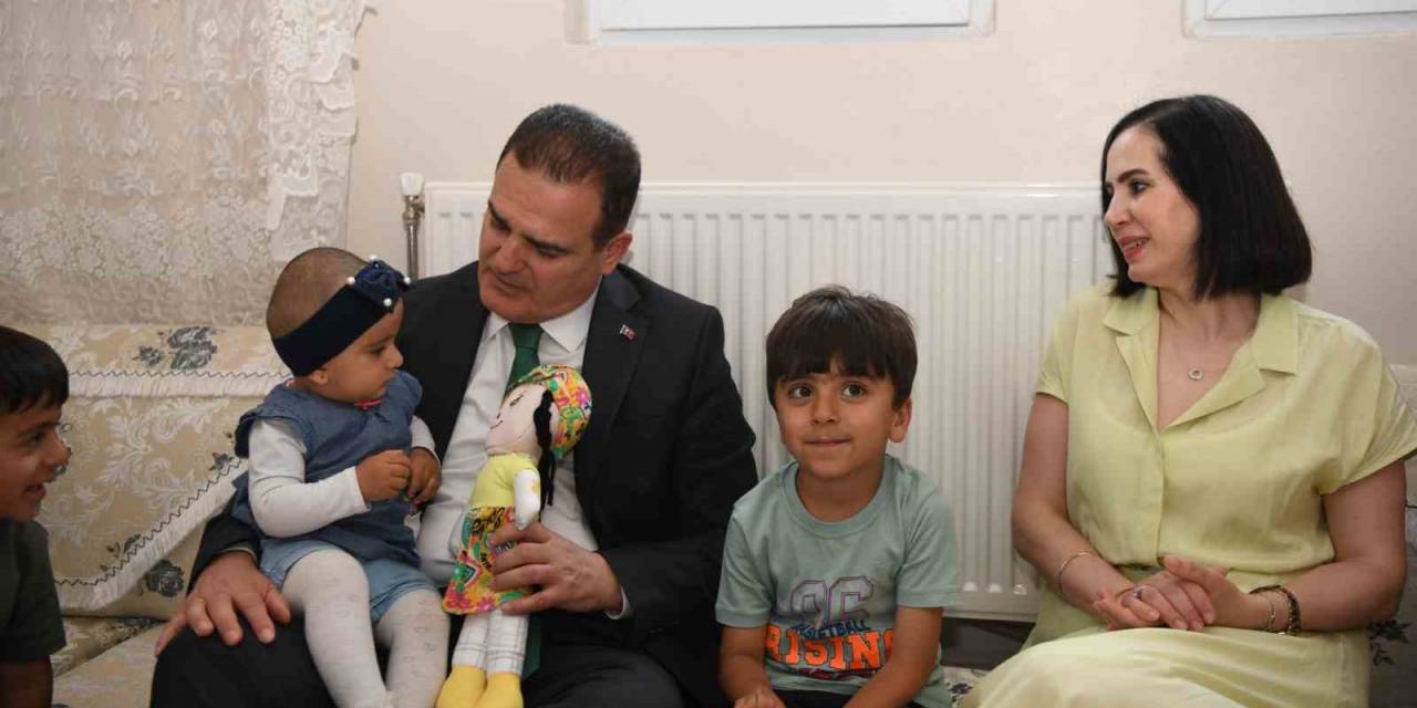 Vali Akbıyık Bayramı Vatandaşlarla Geçirdi