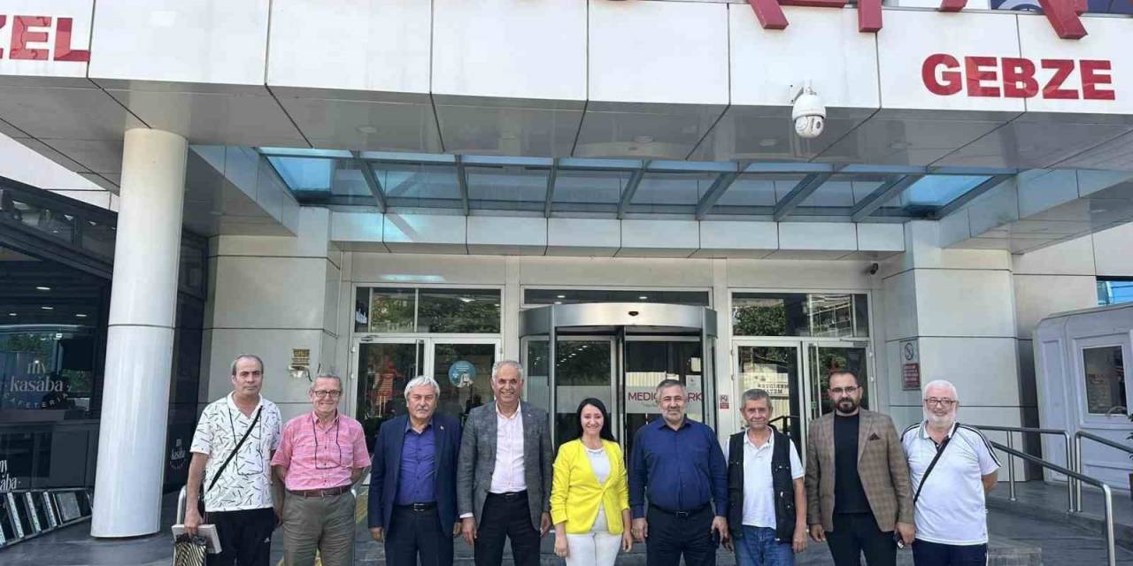 Ak Partili Belediye Başkanları Elmas’ı Hastanede Ziyaret Etti