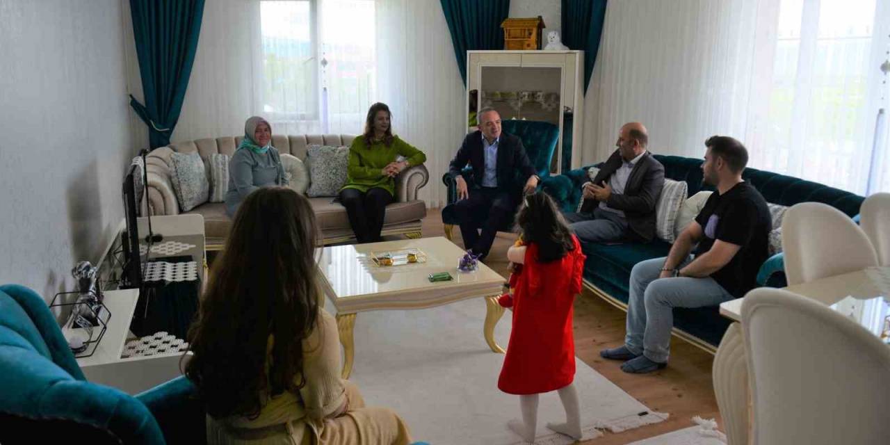 Vali Öner, Şehit Aileleri Ve Gazilerle Bayramlaştı