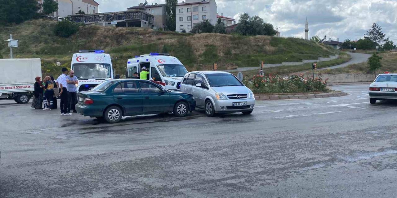 Bayram Gezmesinde Trafik Kazası: 3’ü Çocuk 5 Yaralı