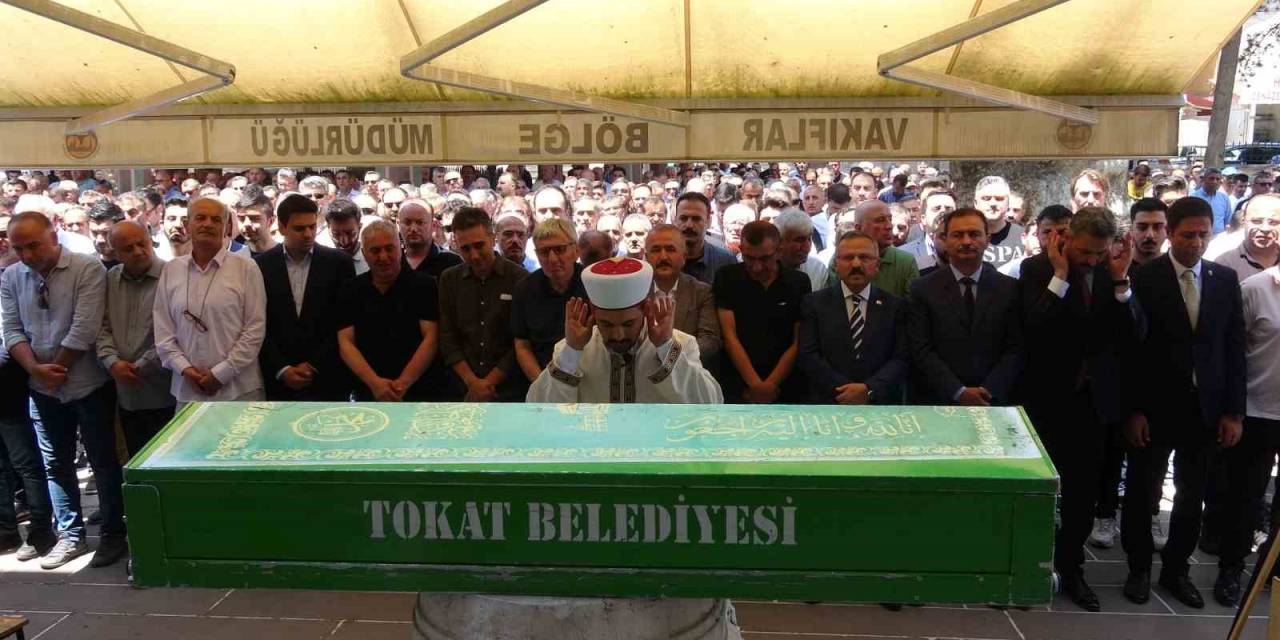 Kazada Vefat Eden Daire Başkanı Son Yolculuğuna Uğurlandı