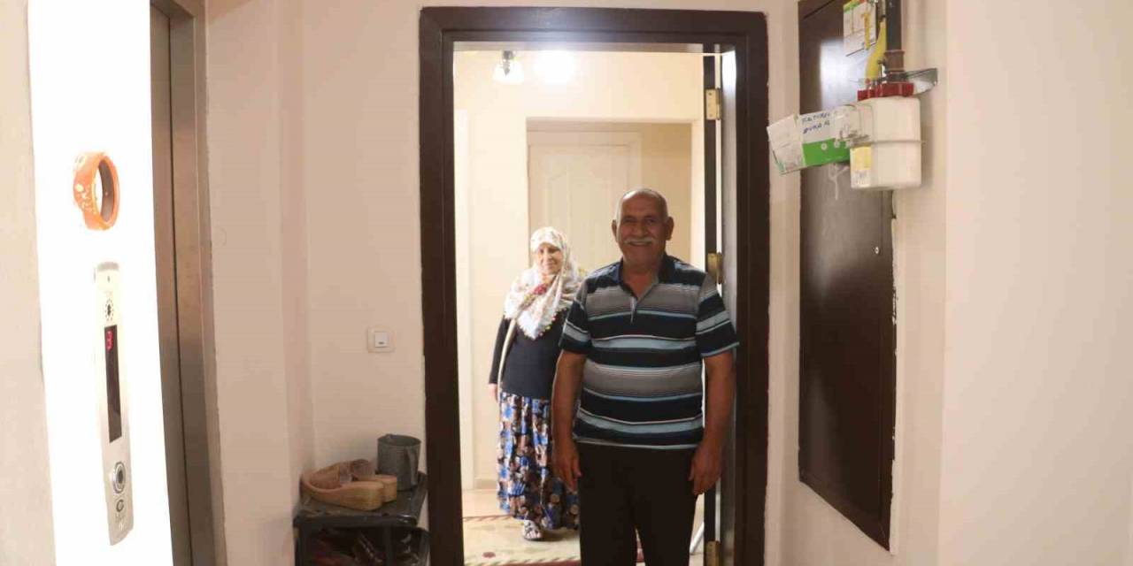 Enkaz Kent Hatay’da, Toki Sakinleri Kurban Bayramını Evlerinde Geçiriyorlar