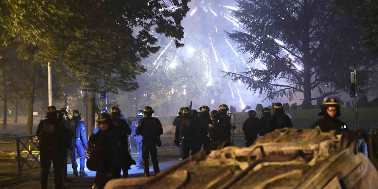 Fransa’da Şiddet Olayları Sürüyor: 667 Kişi Gözaltında