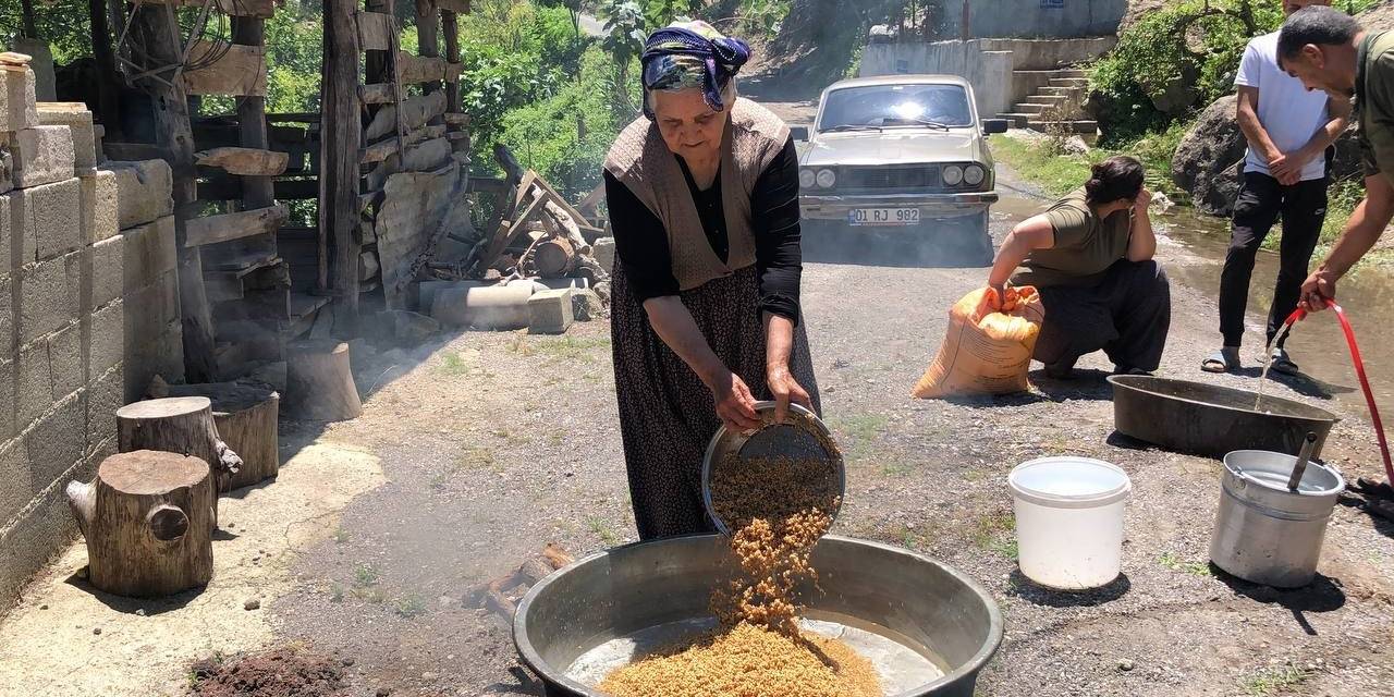 Köylülerin Kışlık Bulgur Mesaisinde Kazanlar Kaynamaya Başladı