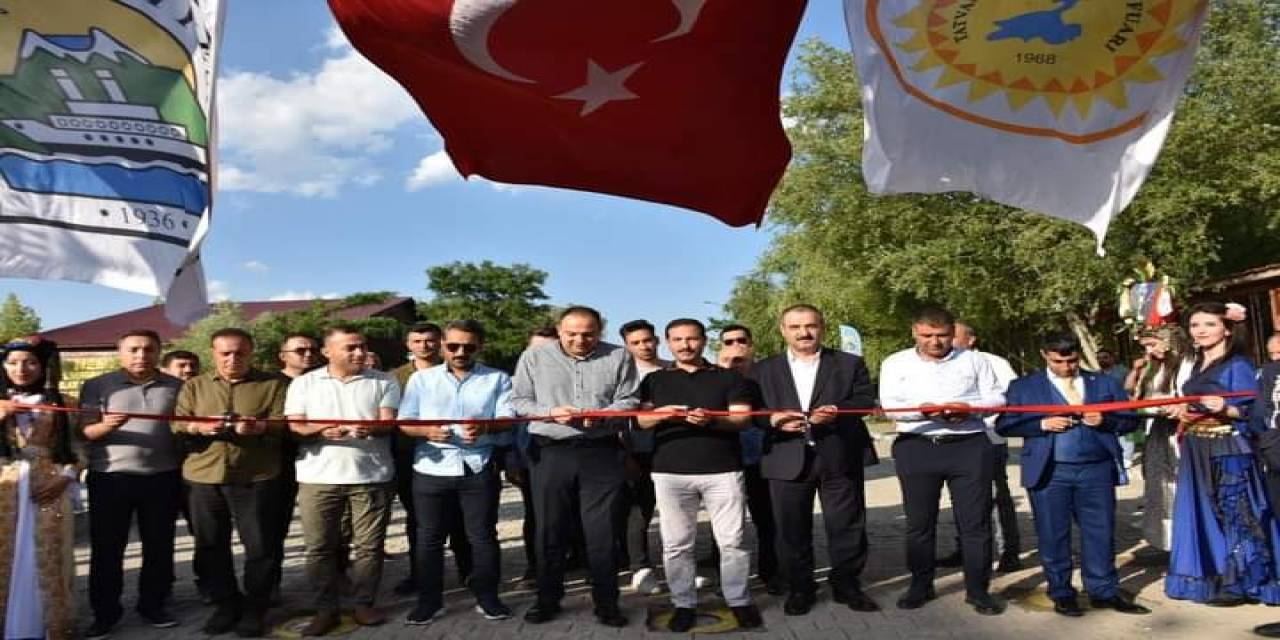 Tatvan’da 55. Doğu Anadolu Fuarı Başladı