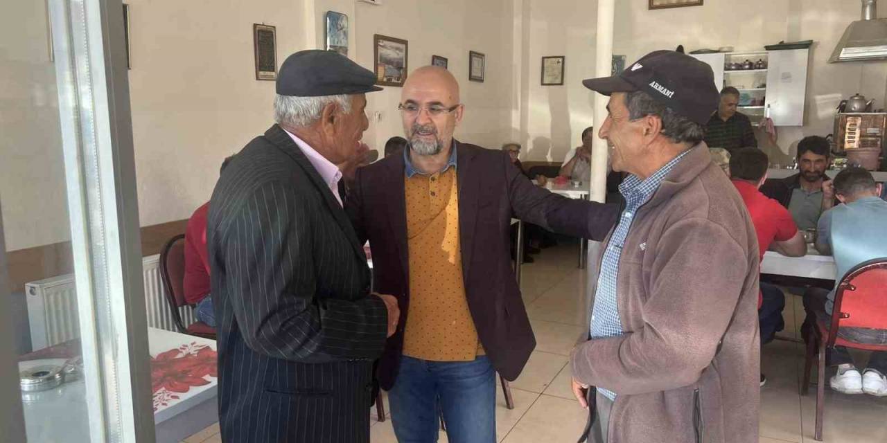 Başkan Altun Esnafla Bayramlaştı