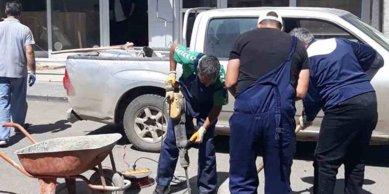 Ağrı’da Logar Ve Izgara Kapakları Yenileniyor