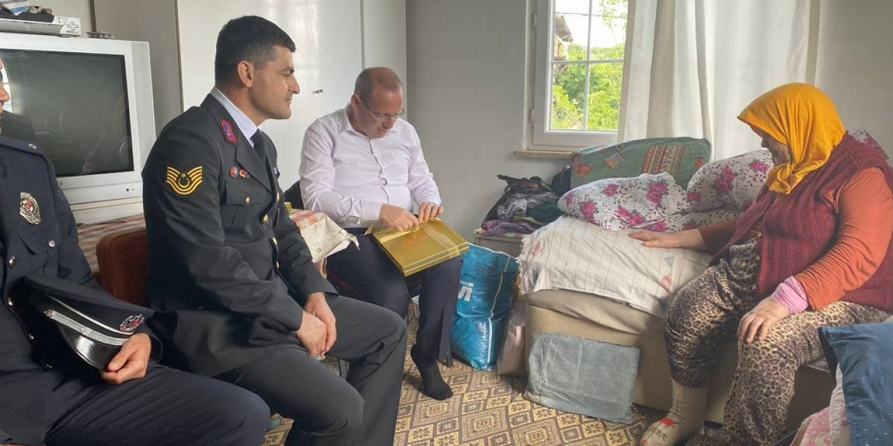 Bilecik’te Şehit Mezarları Bayramda Ziyaret Edildi