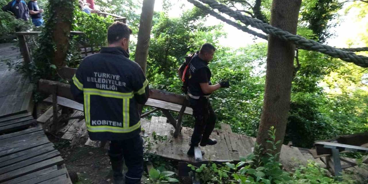 Kayalıklardan Düşen Genci Kurtaran Ekipler Trenle Hastaneye Yetiştirdi