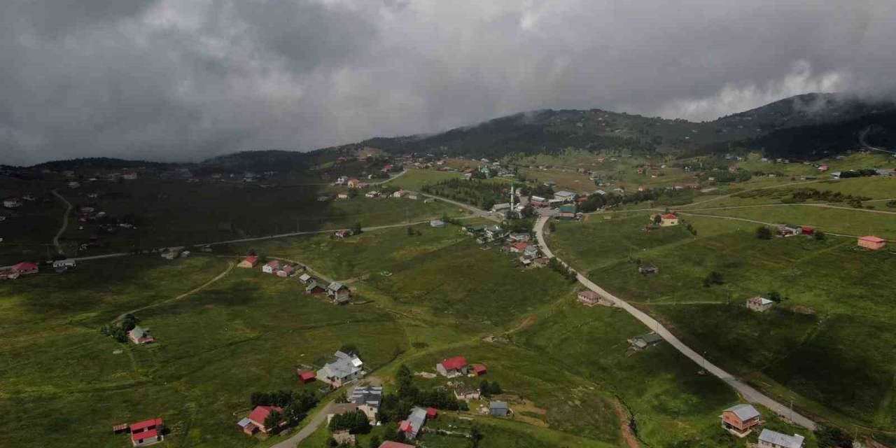 Kurban Bayramı Tatilinde Haçka Yaylası’na Ziyaretçi Akını