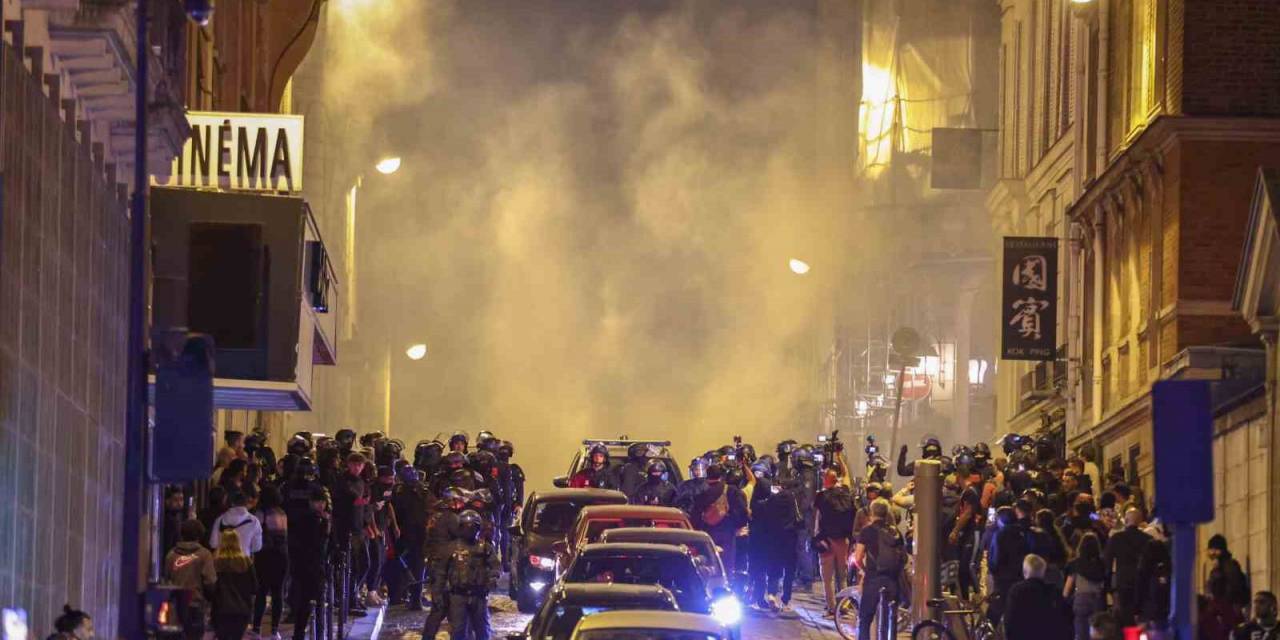 Paris’te Belediye Başkanının Evine Saldırı