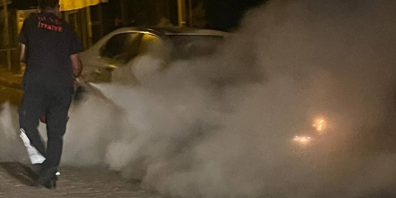 Babasının Kiraladığı Arabayı Kundakladı